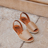 Sandalias elegantes y cómodas