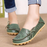 Mocassins à talons bas pour les femmes, avec lacets et petits œillets
