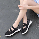 Ultraleichte Schuhe mit Klettverschluss