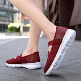 Ultraleichte Schuhe mit Klettverschluss