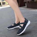 Ultraleichte Schuhe mit Klettverschluss