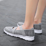 Ultraleichte Schuhe mit Klettverschluss